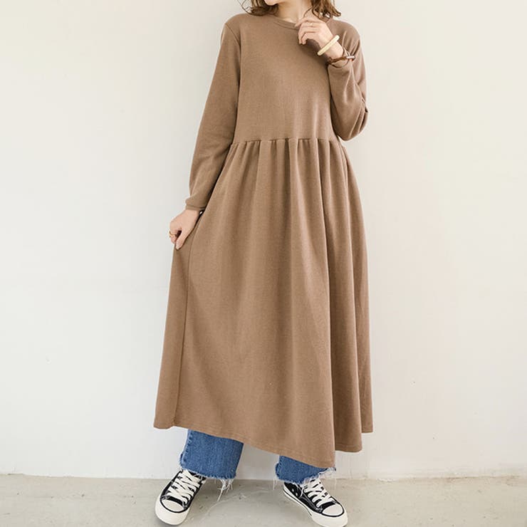 ワンピース 長袖 ロングワンピ フレア 丸襟[品番：DBLW0000643