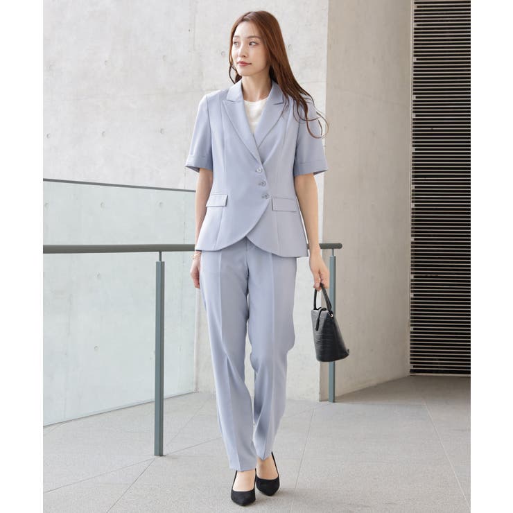 グレイッシュブルー | ボタンがアクセントのセットアップスーツ | DRESS+