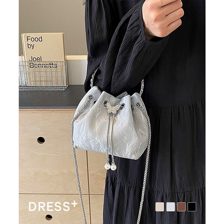 蝶チャームが映えるバッグ 結婚式 | DRESS+ | 詳細画像1 