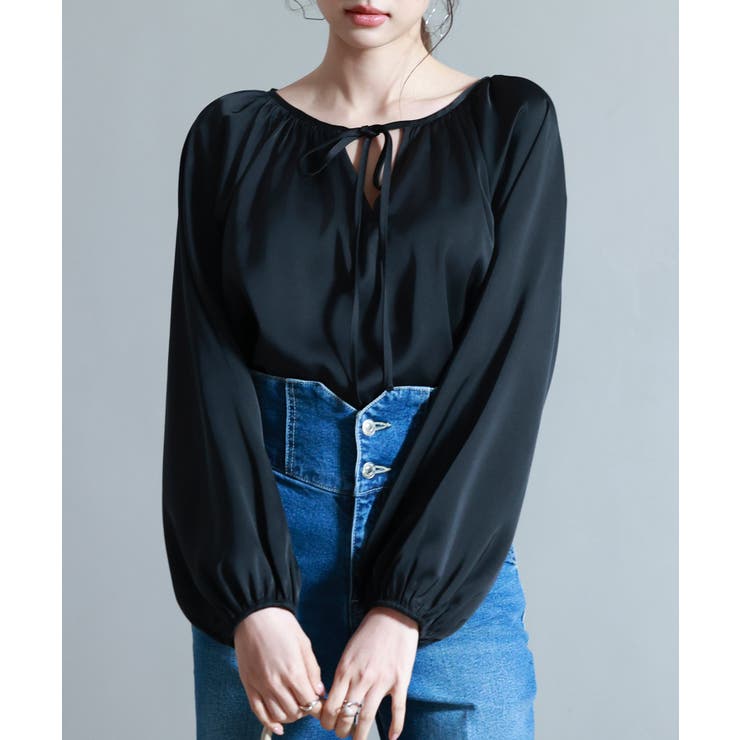 ブラック | リボン付きVネックギャザーブラウス | SAISON DE PAPILLON 