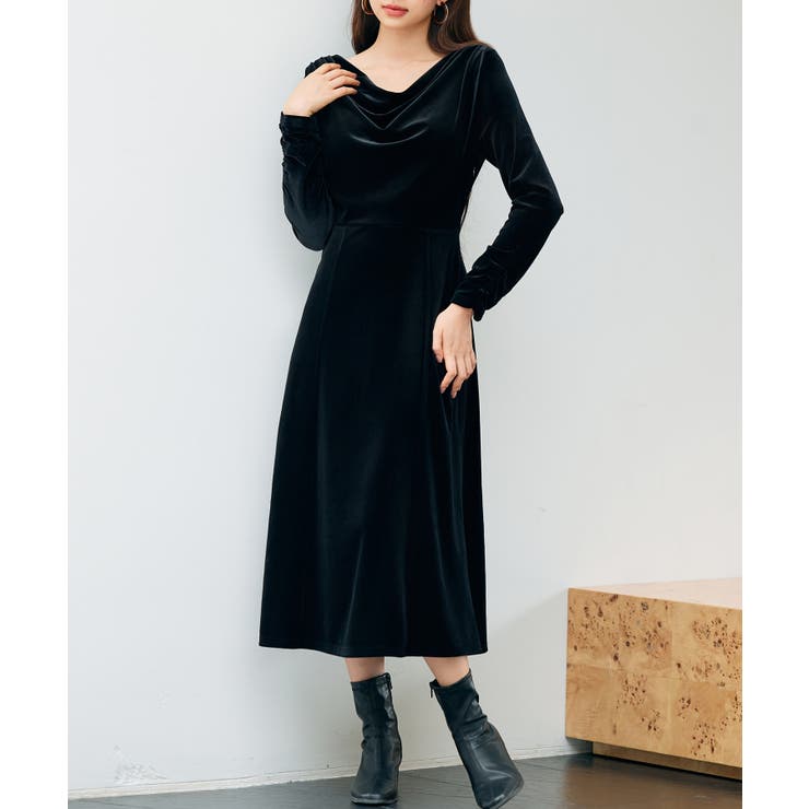 ブラック | ドレープドネックのベロアワンピース | SAISON DE PAPILLON 