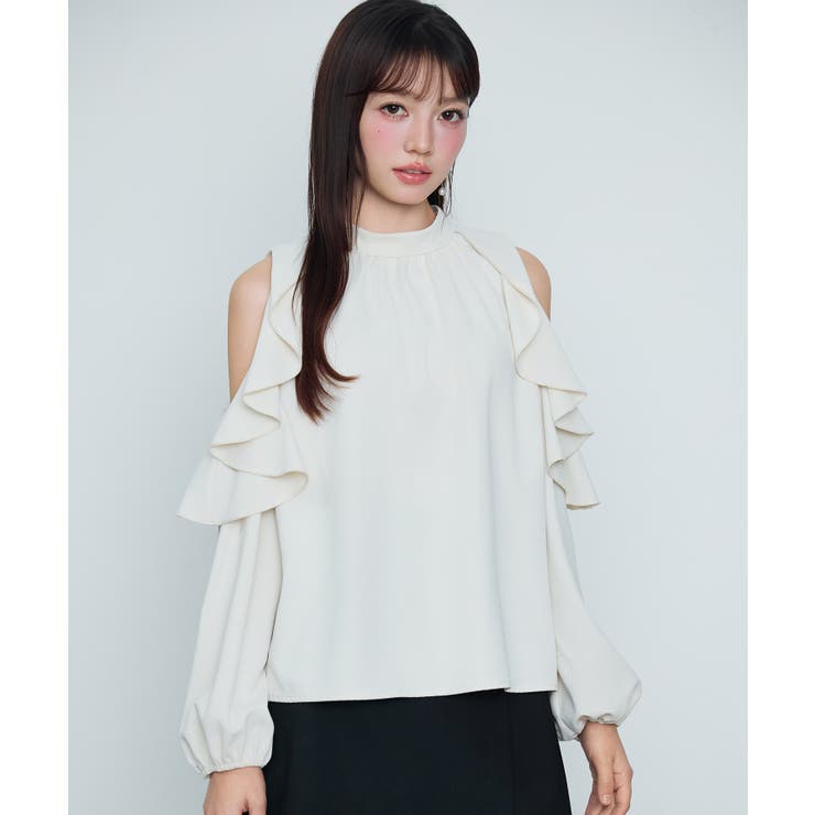 ライトベージュ | オープンショルダーフリルブラウス | SAISON DE PAPILLON 