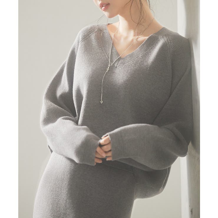 チャコール | 畦編み深みVネックニットプルオーバー | SAISON DE PAPILLON 