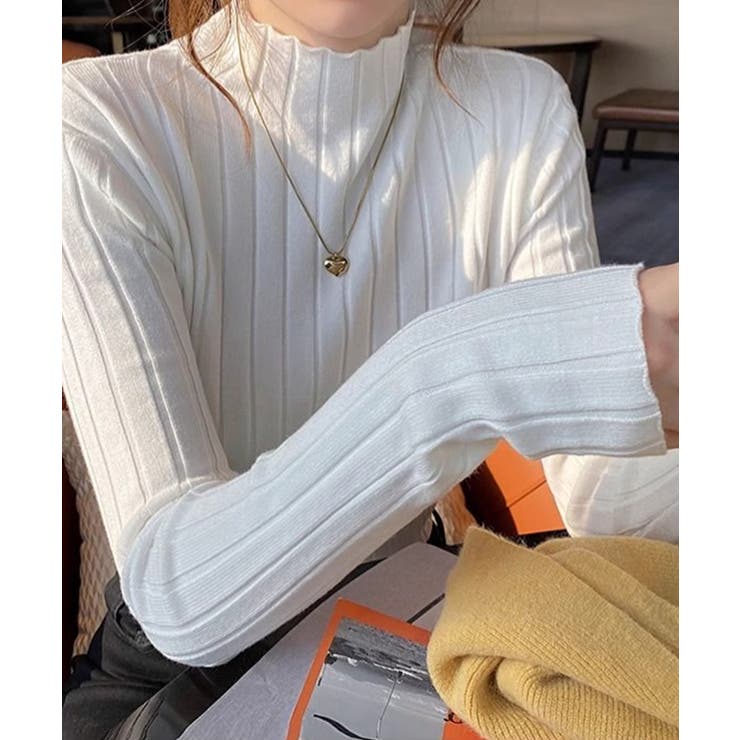 ホワイト | 12色選べるシンプルリブニットトップス | SEU