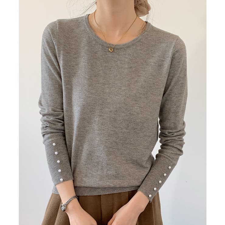グレー | パールボタン付きクルーネックニットプルオーバー | SAISON DE PAPILLON 
