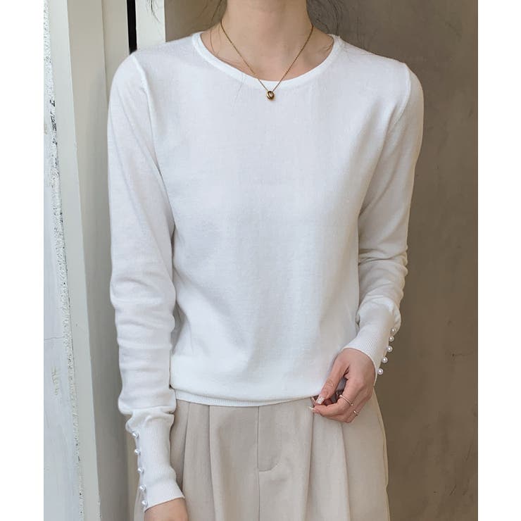 ホワイト | パールボタン付きクルーネックニットプルオーバー | SAISON DE PAPILLON 