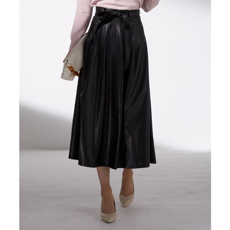 ブラック | フェイクレザーAラインフレアスカート | SAISON DE PAPILLON