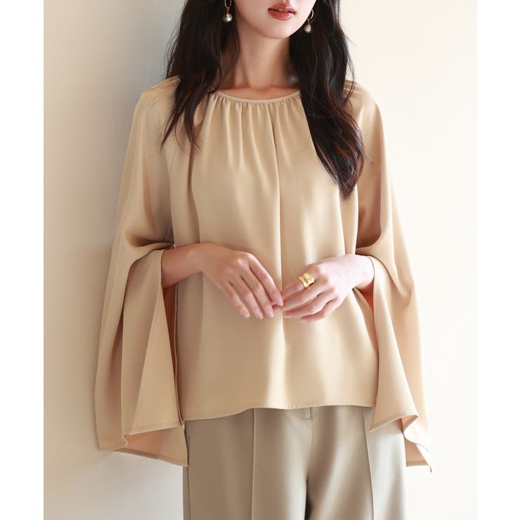 ベージュ | スリットフレアスリーブブラウス | SAISON DE PAPILLON 