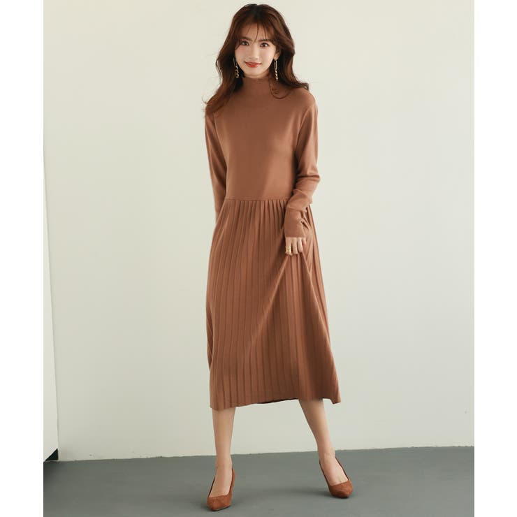 ハイネックウエスト切り替えプリーツニットワンピース[品番