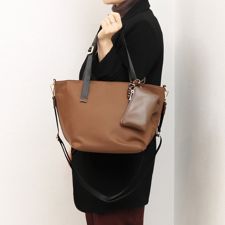 ブラウン | カシュカシュ  / チャームセット付きナイロン2wayトートバッグ | UNBILLION