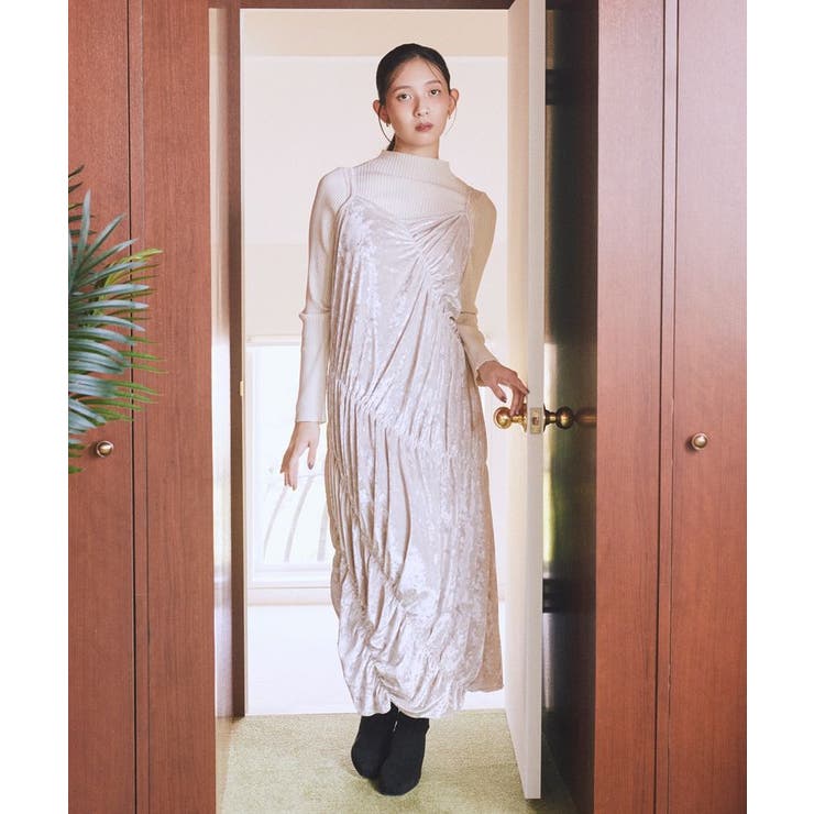 クラッシュベロアシャーリングワンピース | earth music&ecology  | 詳細画像2 