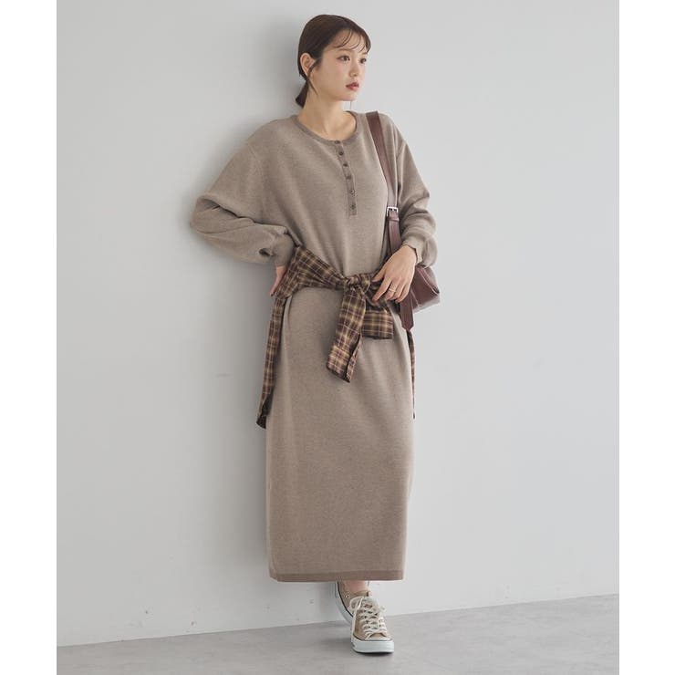 ベージュ | ソウバリヘンリーニットワンピース | earth music&ecology 