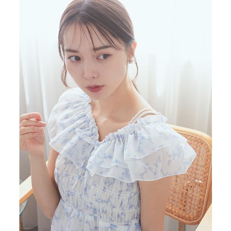 ダブルフリルノースリブラウス | earth music&ecology  | 詳細画像2 