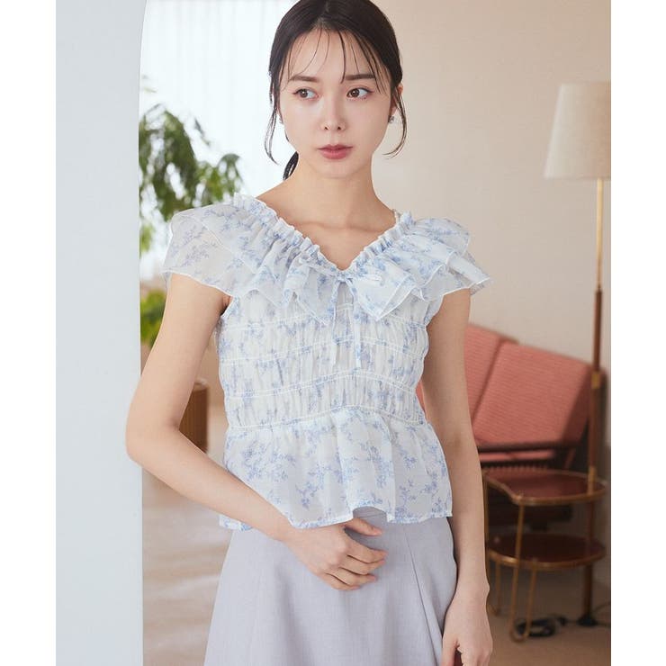 オフホワイト | ダブルフリルノースリブラウス | earth music&ecology 