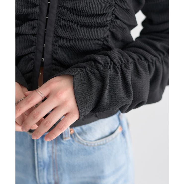 フロントホックシャーリングトップス | earth music&ecology  | 詳細画像16 