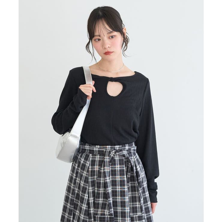 【前後2WAY】ツイストカットアウトプルオーバー | earth music&ecology  | 詳細画像16 