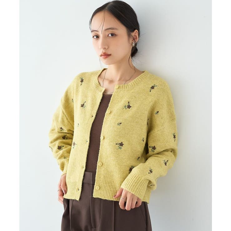 イエロー | フラワー刺繍クルーネックカーディガン | earth music&ecology 