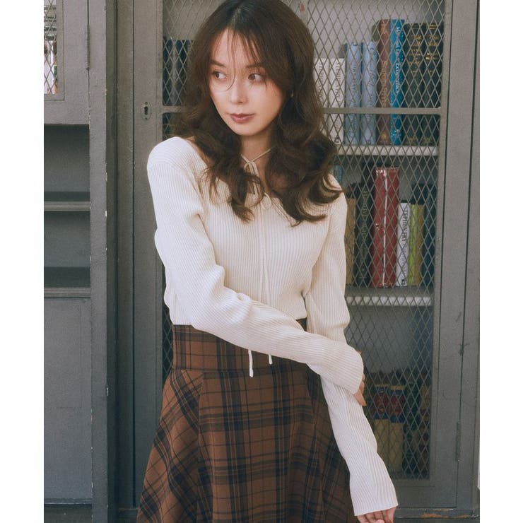 アイボリー | スクエアホルターネックリブプルオーバー | earth music&ecology 