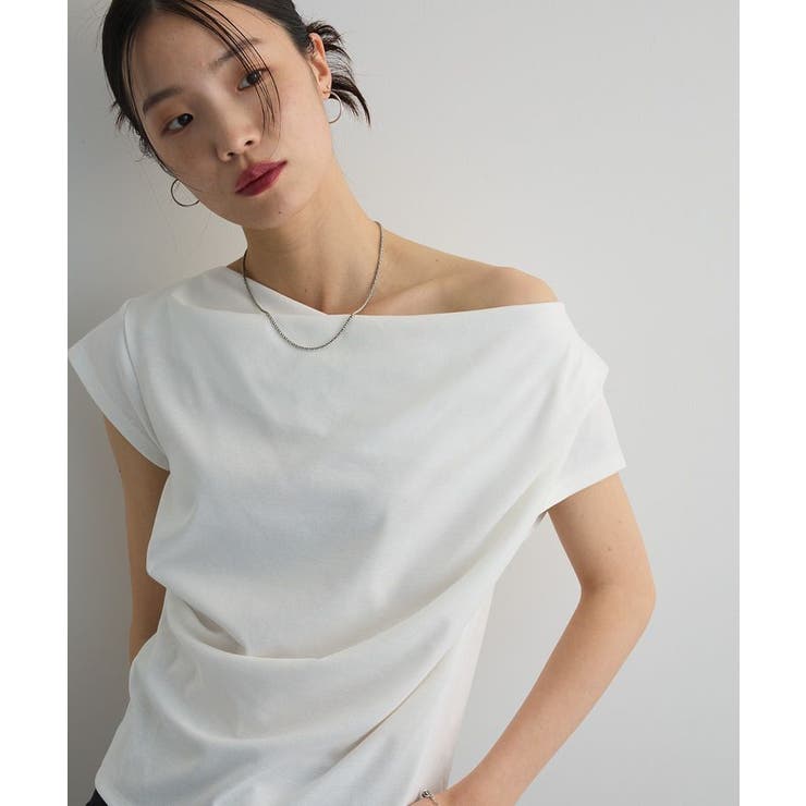 オフホワイト | ドレープオフショルフレンチ袖Tシャツ | Green Parks 