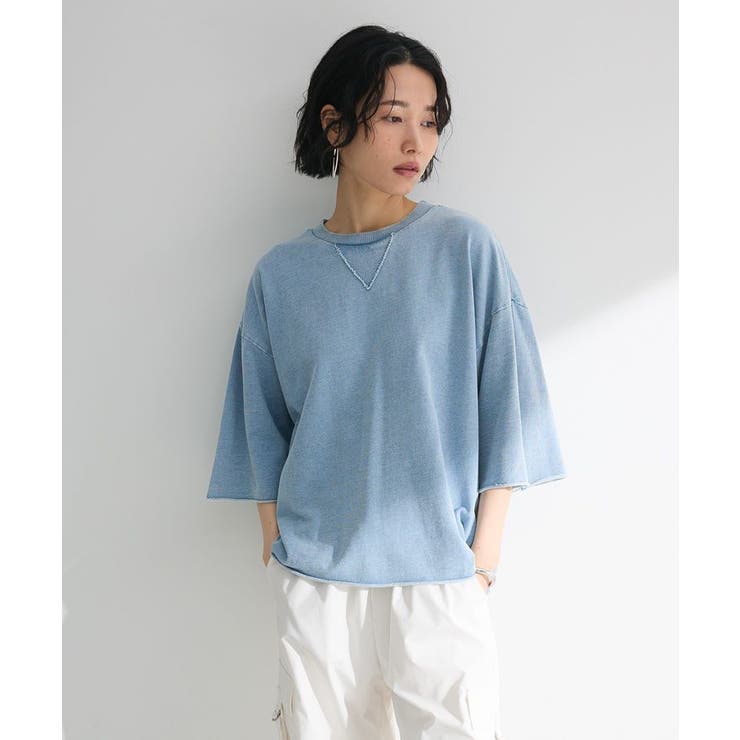 ブルー