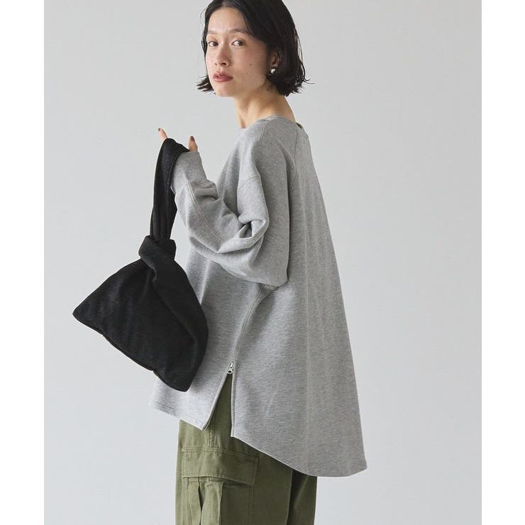 ♡ ページ GRL グレイル | GRL赤カラー取り入れコーデ🧡 ハイネックハートボタン