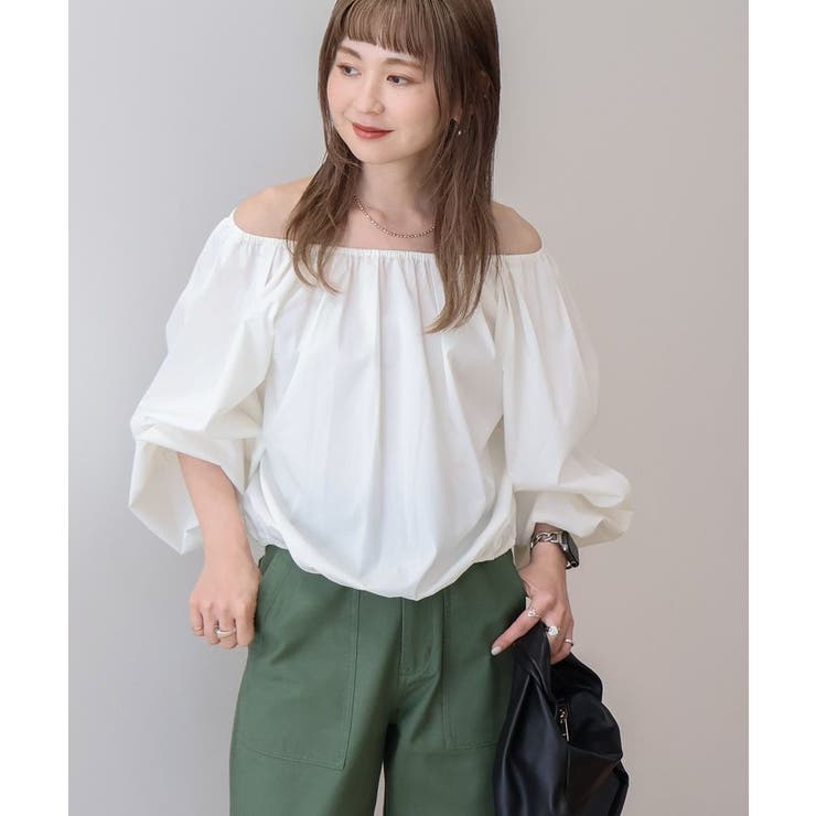 【即日発送・美品】styling/ オフショルダーギャザーブラウス イージーケアオフショルダーギャザーブラウス[品番：EHEW0047602