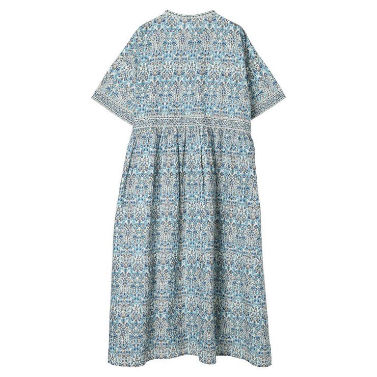 ラボ服⭐︎らぼ服 淡いお星さま柄の水色ワンピース＆パンダとお花のワンピース ラボ服⭐︎らぼ服 淡いお星さま柄の水色ワンピース＆パンダとお花のワンピース