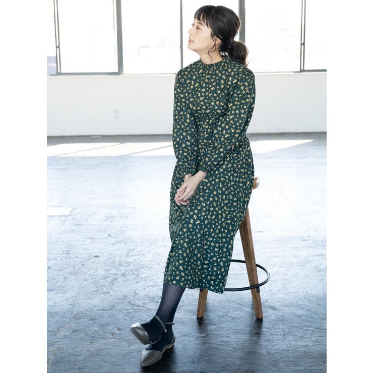 花柄スタンドネックワンピース 品番 Emew Earth Music Ecology アースミュージックアンドエコロジー のレディースファッション通販 Shoplist ショップリスト