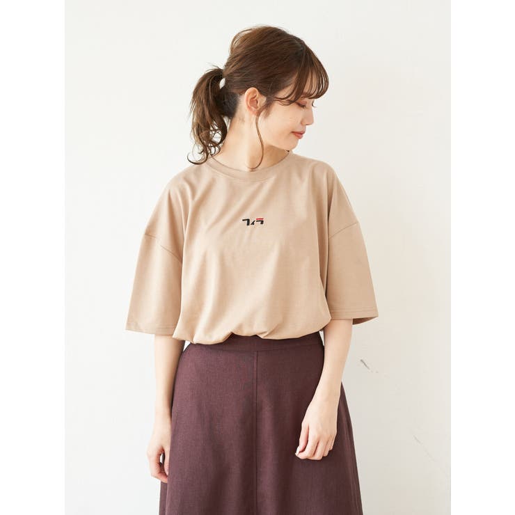 ベージュ | FILA カタカナミニロゴロングTシャツ | earth music&ecology 