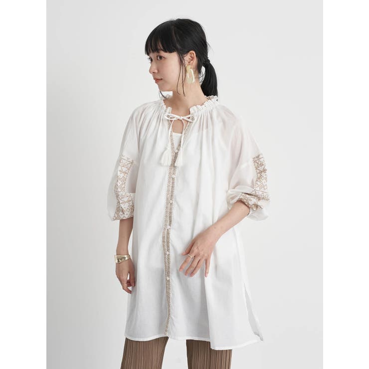 ✨新品✨2024 BEARDSLEY クロスステッチ刺繍　ブラウス　チュニック クロスステッチチュニック[品番：EMEW0027463]｜earth music&ecology