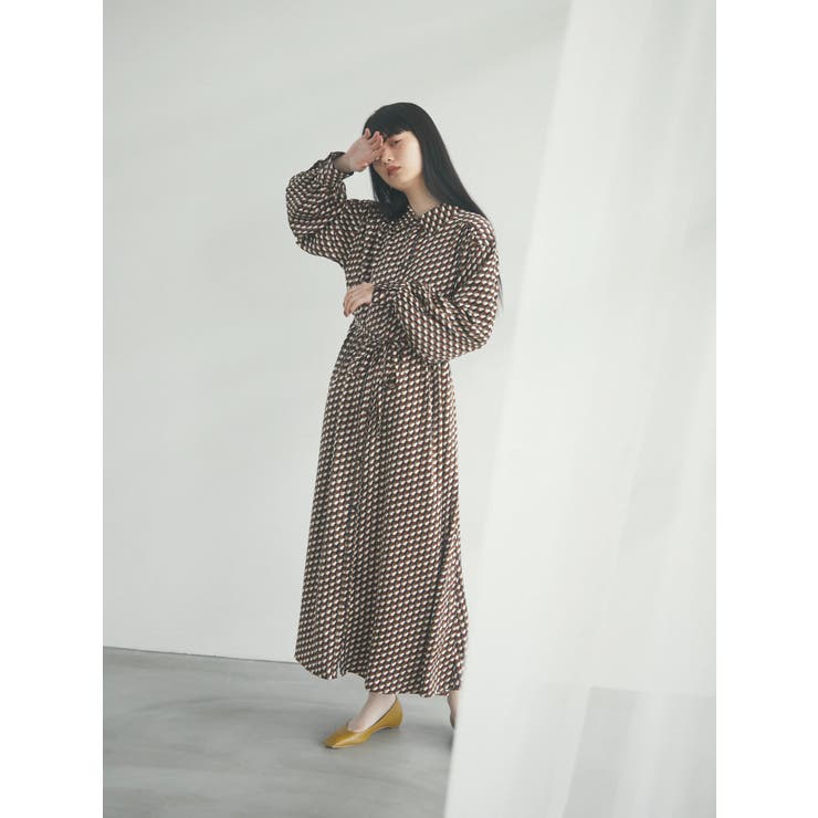 春夏トレンドリラックスワンピース2色展開 a.レトロ柄リラックスワンピース[品番：GRPW0035754]｜Green