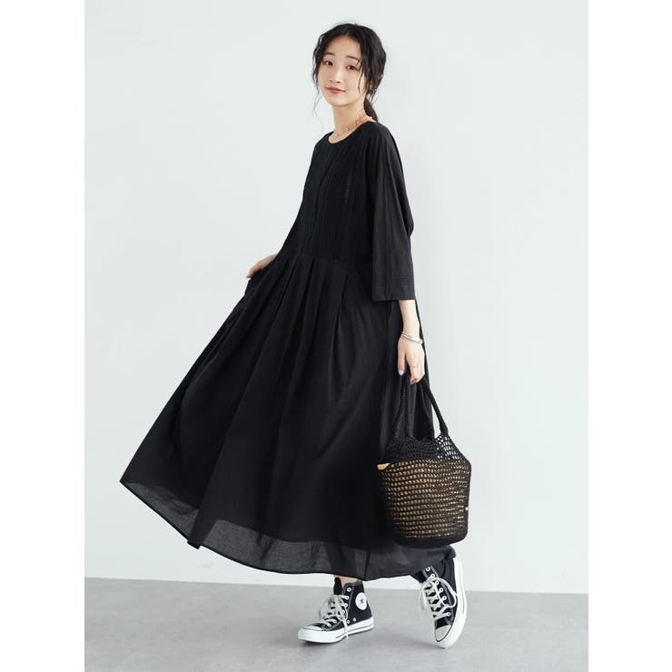 完売品✨　セブンテンバイミホカワヒト　ピンタックプリントワンピース　花柄　総柄 SEVENTEN セブンテンバイミホカワヒト 木の実柄プリントマキシ