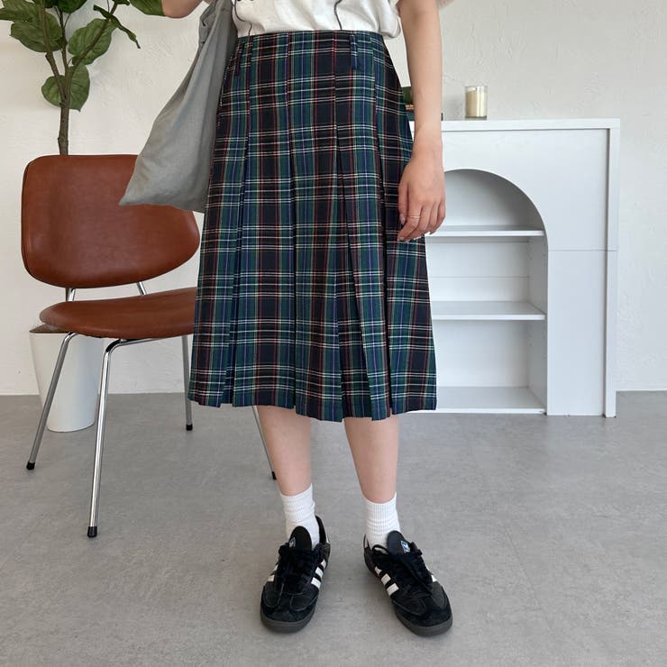 優雅に軽やかに*miumiu* プリーツバタビアミディスカート 優雅に軽やかに*miumiu* プリーツバタビアミディスカート