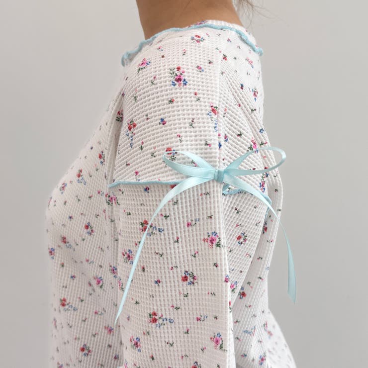 定価15400円未使用 cune キューン 猫 花柄 総柄 ワッフル Tシャツ1 S/S Tee 猫と女｜ウサギがいない｜CUNE ONLINE STORE