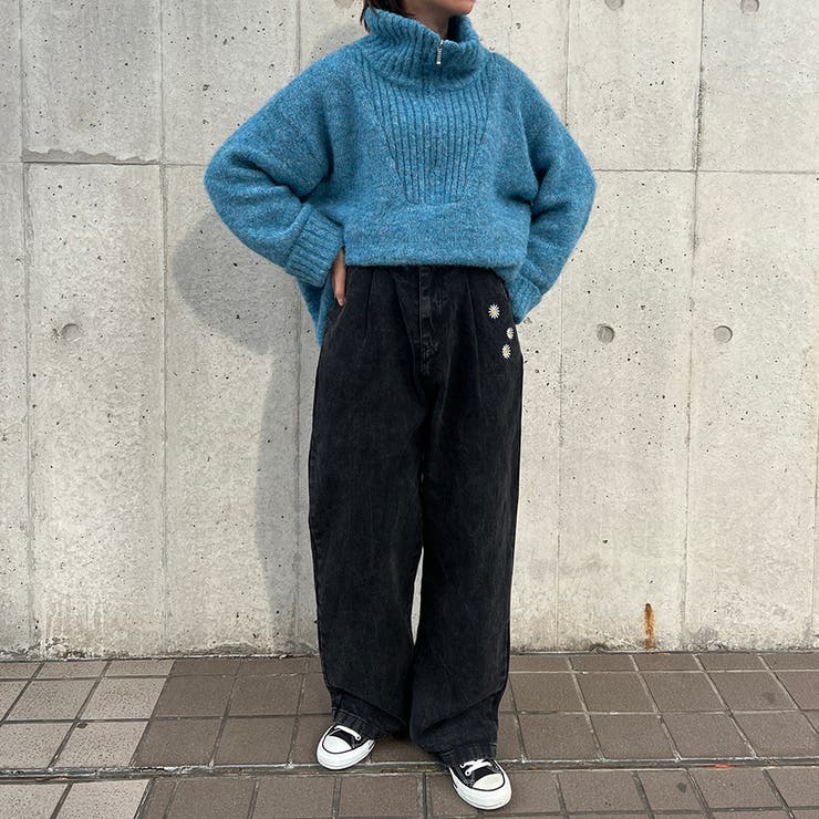 コットンシャーリングスキャタードフラワー刺繍ワイドパンツ