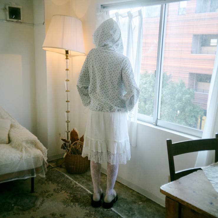 kutir】【クティールとレトロ】ドローコード付き花柄フリル