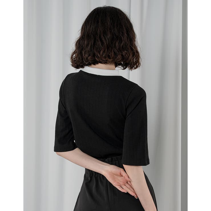 Adoon plain Ladies】バイカラーネックスリットトップス[品番
