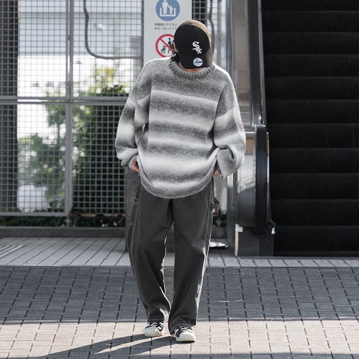 【関税込み】Burberry ブルー＆グレー グラデーション フーディ BURBERRY - BURBERRY バーバリー フラワークリスタル装飾