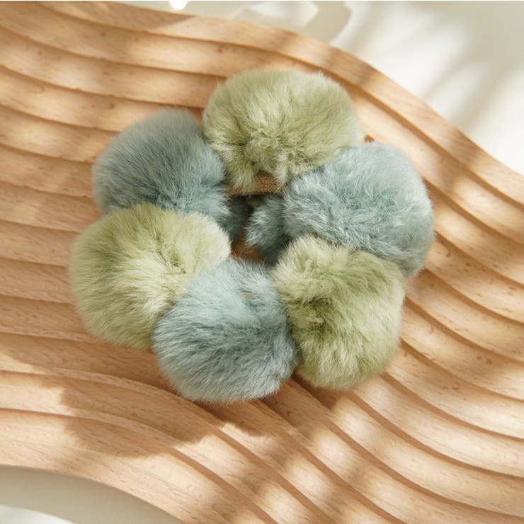 フワフワファーシュシュ【韓国ファッション】[品番：ZJ000015400