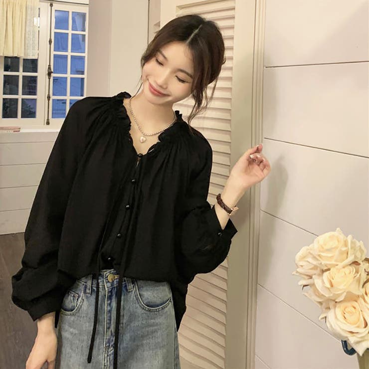 ブラック | ギャザーネックボリュームスリーブブラウス【韓国ファッション】 | Girly Doll