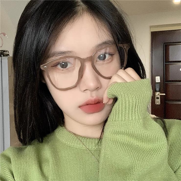 モカ | メガネ | Girly Doll