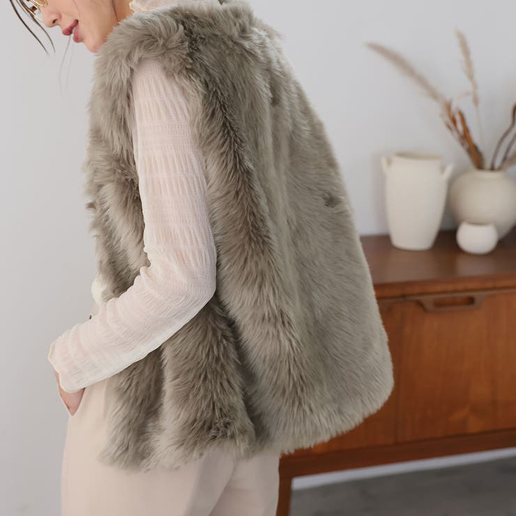 ロングフェイクファーベスト[品番：ZJ000022907]｜Girly Doll