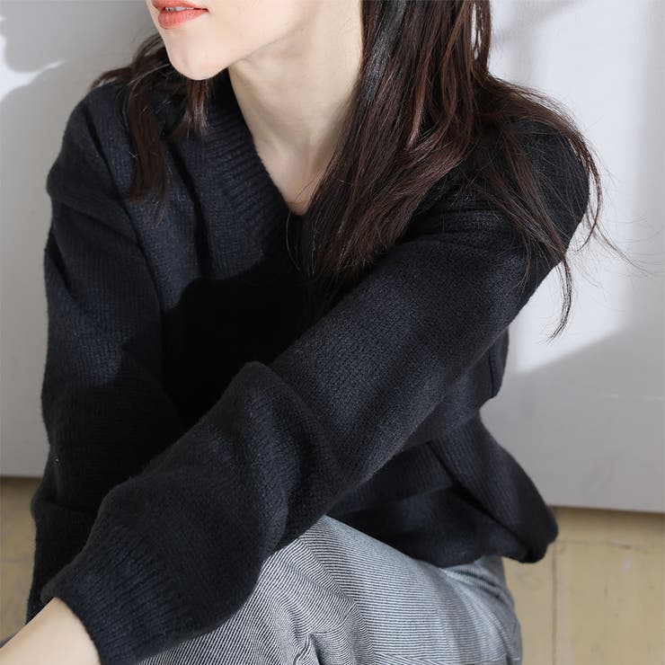 オーバーサイズVネックニット【韓国ファッション】[品番：ZJ000015125