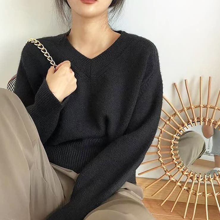 美品✨ROMEO GIGLI ロメオ ジリ ブラック Vネック ニット シルク 美品✨ROMEO GIGLI ロメオ ジリ ブラック Vネック ニット シルク