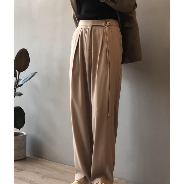 ベージュ | タックベルトパンツ【韓国ファッション】 | Girly Doll