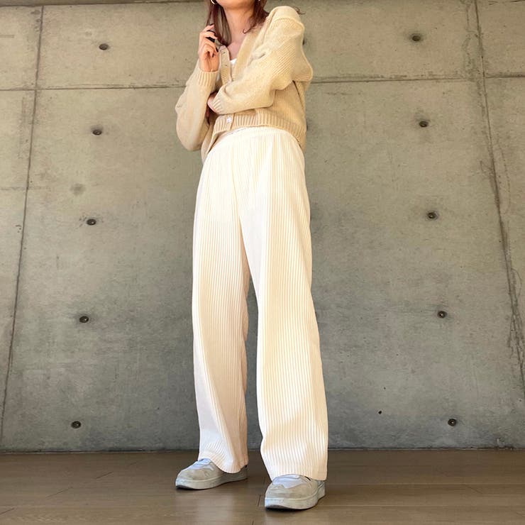 新品‼️レディースパンツS コーデュロイ　プリーツパンツ アイボリー韓国おしゃれ コーデュロイパンツ【韓国ファッション】[品番：ZJ000011903