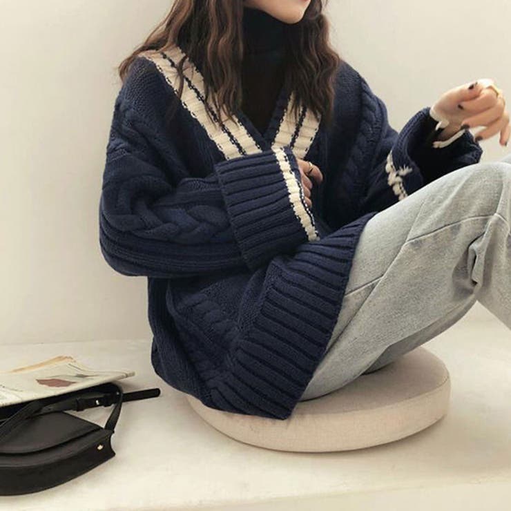 Vネックラインケーブルニットセーター【韓国ファッション】[品番