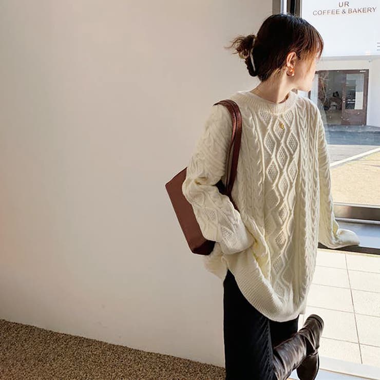 クルーネックケーブルニットセーター【韓国ファッション】[品番