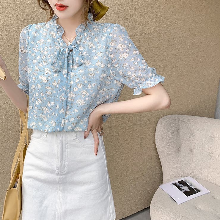シャツ ブラウス 半袖 ボウタイ シフォン カットソー フォーマル レディース パフスリーブ 少女感 おしゃれ 可愛い レトロ リボン ロマンチック ボウタイリボンパフスリーブフリル半袖花柄シフォンブラウス