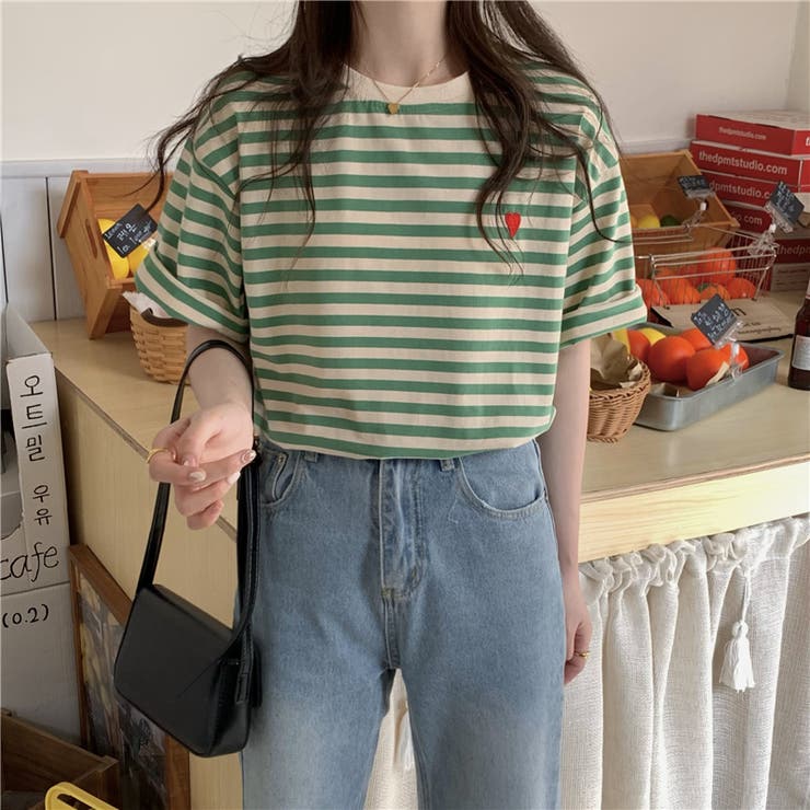 【bonnae】 Embriodery top ★韓国商品 A'GEM/9 × .kom 『.KOM/ドットケーオーエム』 蝶クロップTシャツ